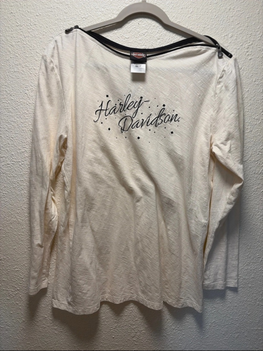 Harley-Davidson Cream Long-Sleeve Script Logo Tee with Black Trim